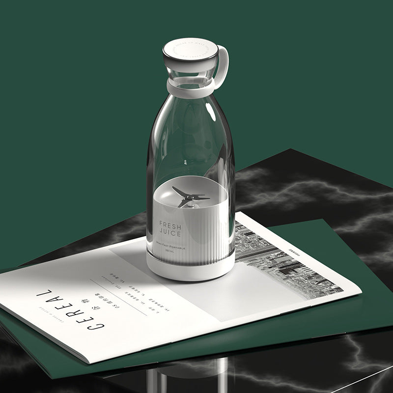 Veranova™ - Portable Electric Blender